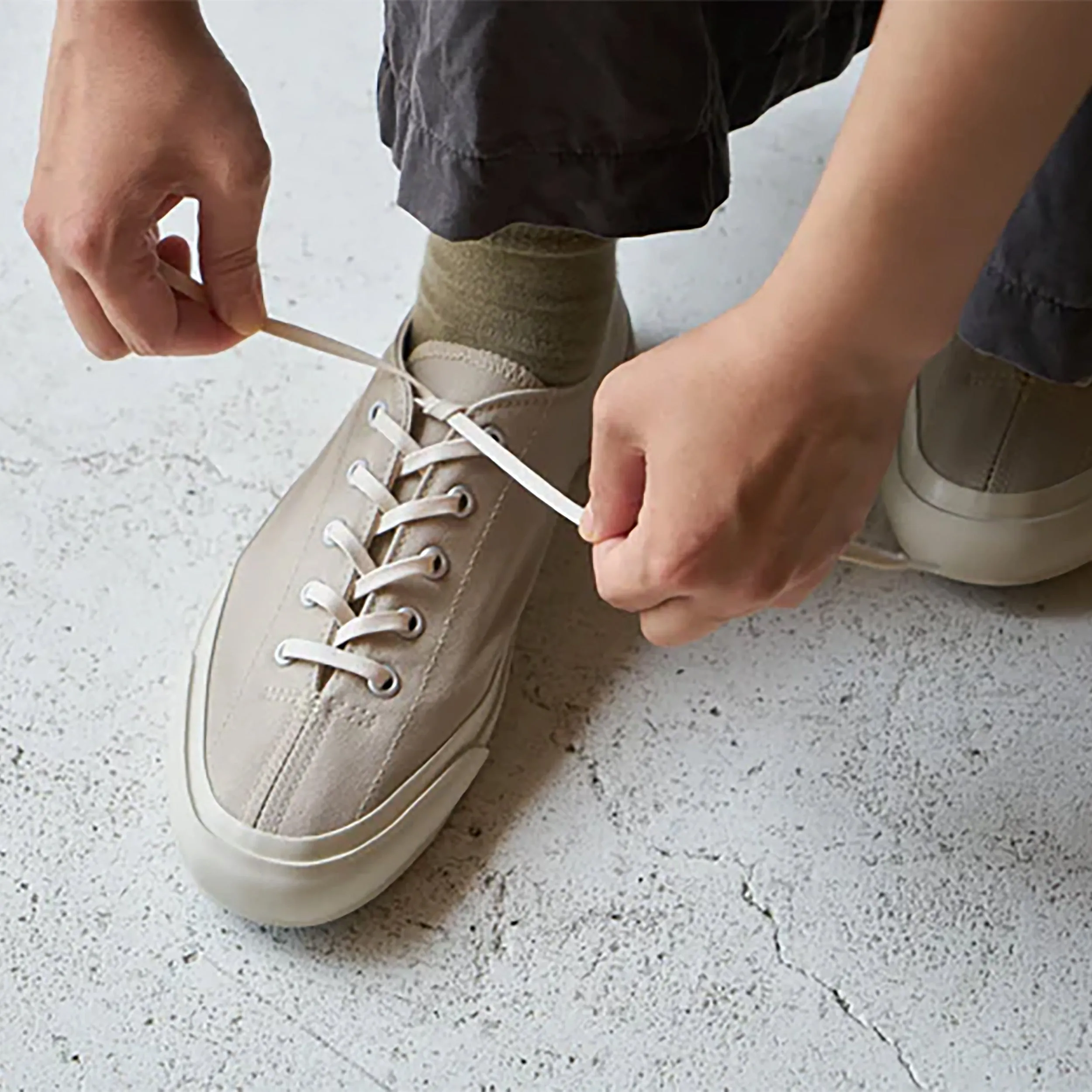 Minima Shoe, Ivory