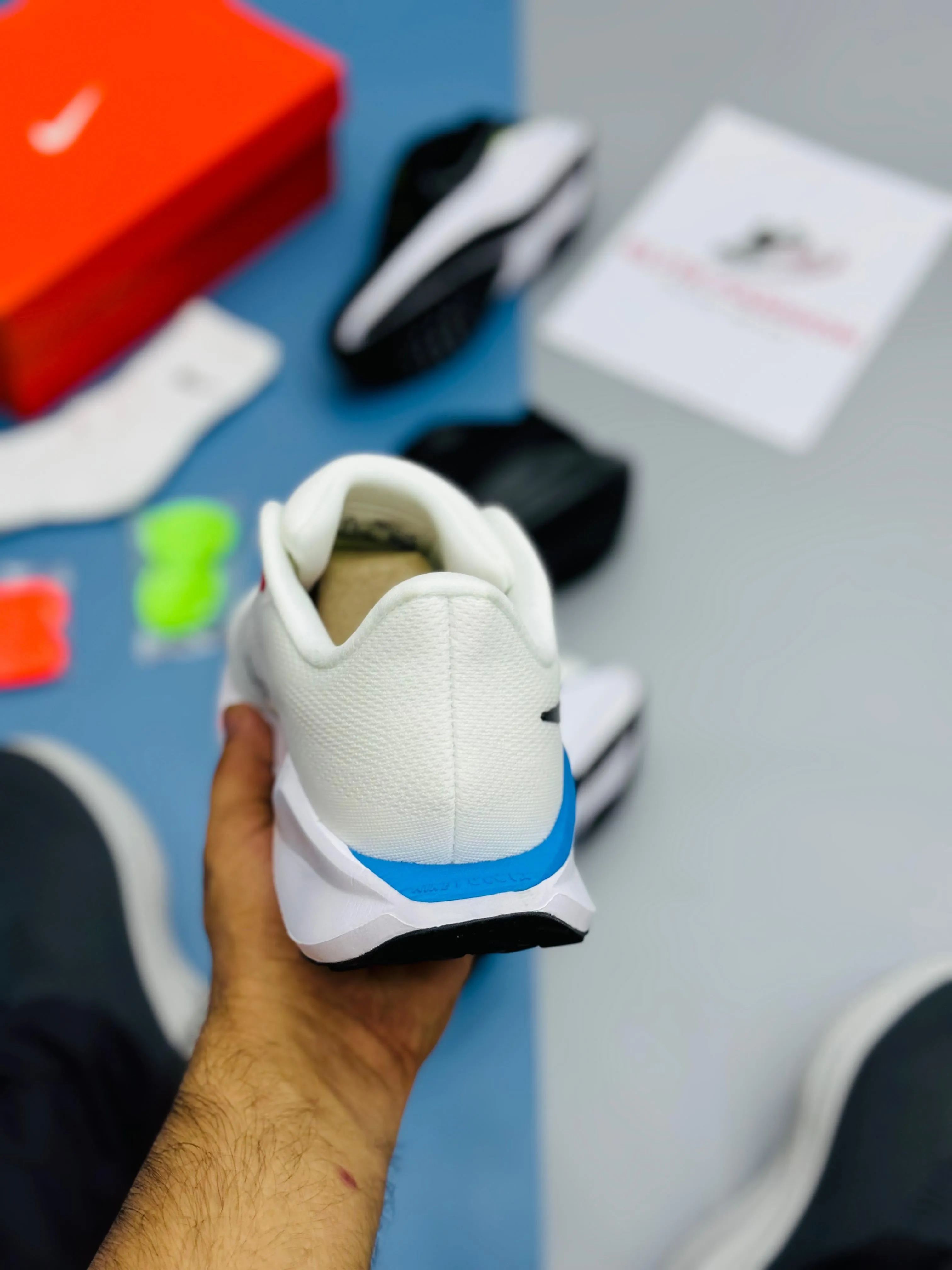 NK REACT PEGASUS 41-White (TOP PREMIUM)