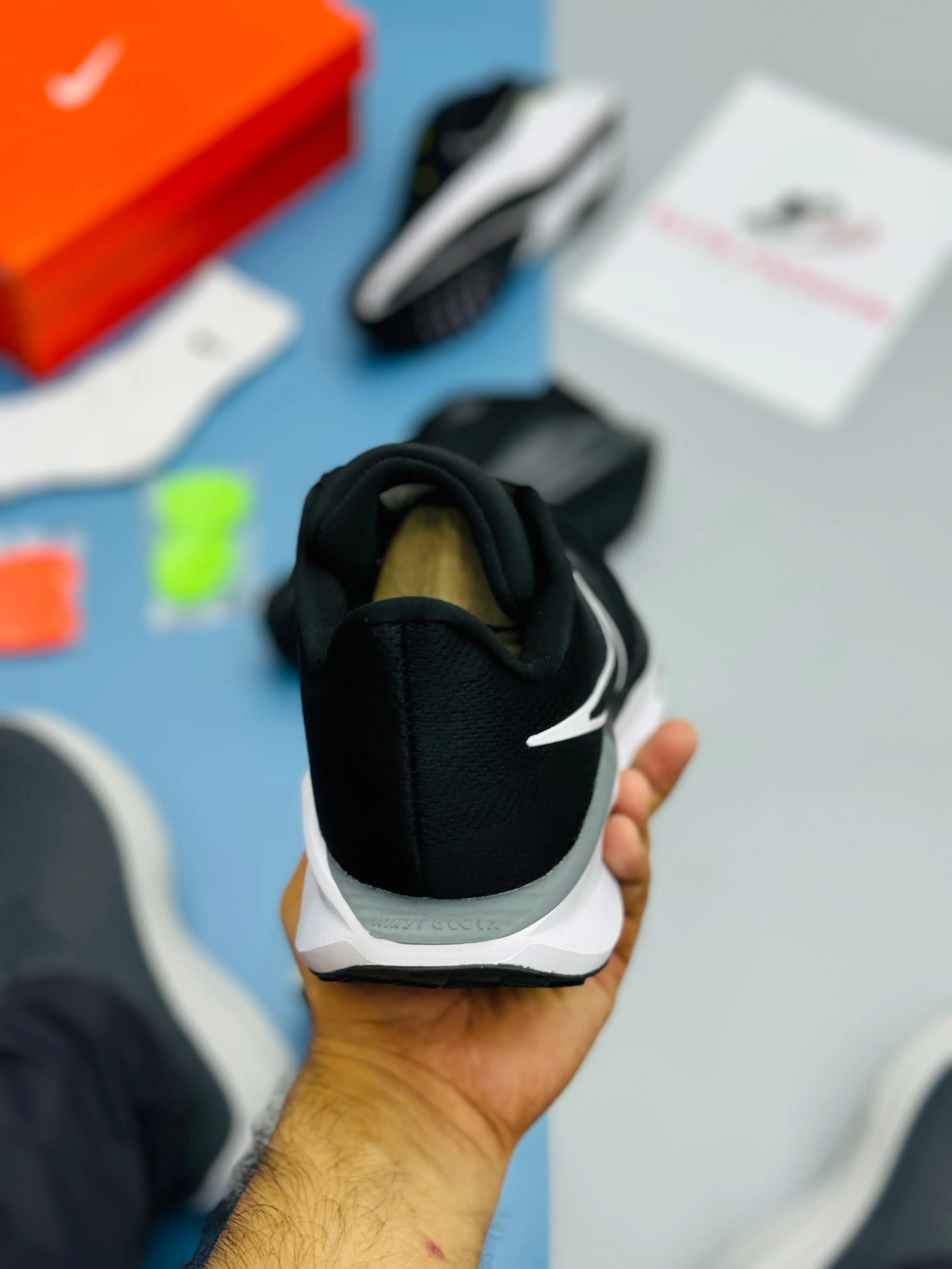 NK REACT PEGASUS 41-White (TOP PREMIUM)